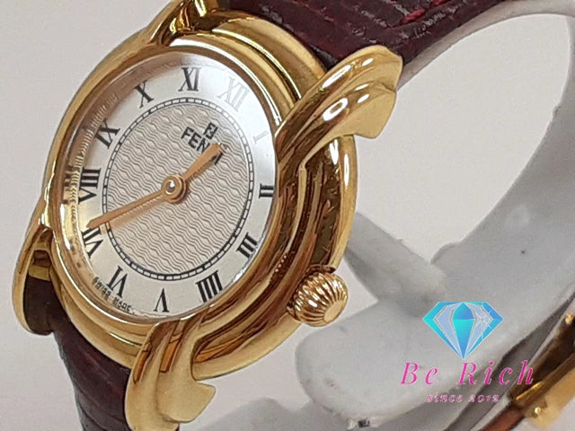 フェンディ FENDI レディース 腕時計 350L ラウンド 白 ホワイト シルバー ボルドー SS レザー ブレス アナログ クォーツ QZ ウォッチ ズッカ ロゴ 【中古】【送料無料】 bt3291