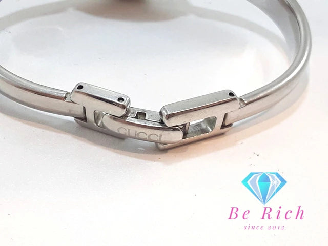 グッチ GUCCI レディース 腕時計 バングル ウォッチ 1400L ラウンド 黒 ブラック SS シルバー アナログ クォーツ QZ 【中古】【送料無料】 bt3301