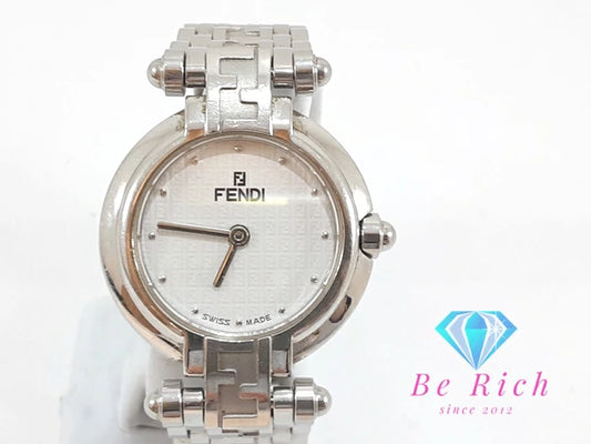 フェンディ FENDI オロロジ レディース 腕時計 750L ラウンド 白 ホワイト シルバー SS ブレス アナログ クォーツ QZ ウォッチ ズッカ ロゴ 【中古】【送料無料】 bt3302