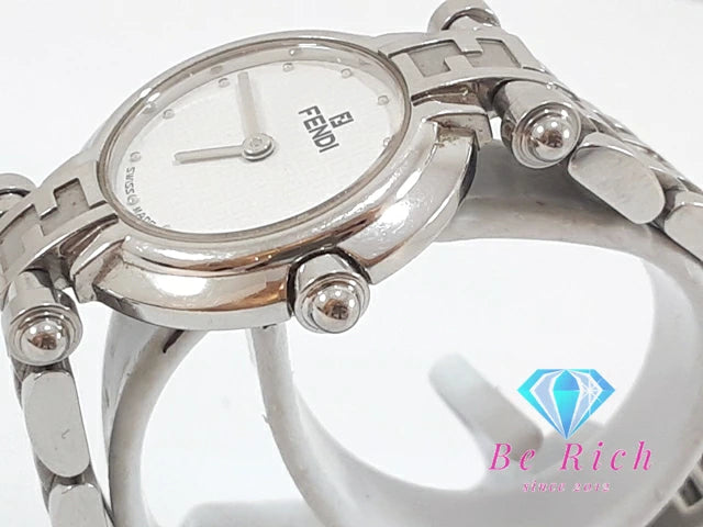 フェンディ FENDI オロロジ レディース 腕時計 750L ラウンド 白 ホワイト シルバー SS ブレス アナログ クォーツ QZ ウォッチ ズッカ ロゴ 【中古】【送料無料】 bt3302