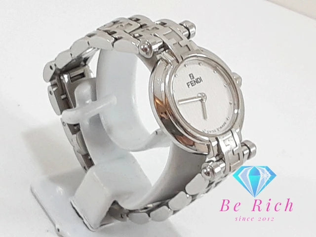フェンディ FENDI オロロジ レディース 腕時計 750L ラウンド 白 ホワイト シルバー SS ブレス アナログ クォーツ QZ ウォッチ ズッカ ロゴ 【中古】【送料無料】 bt3302