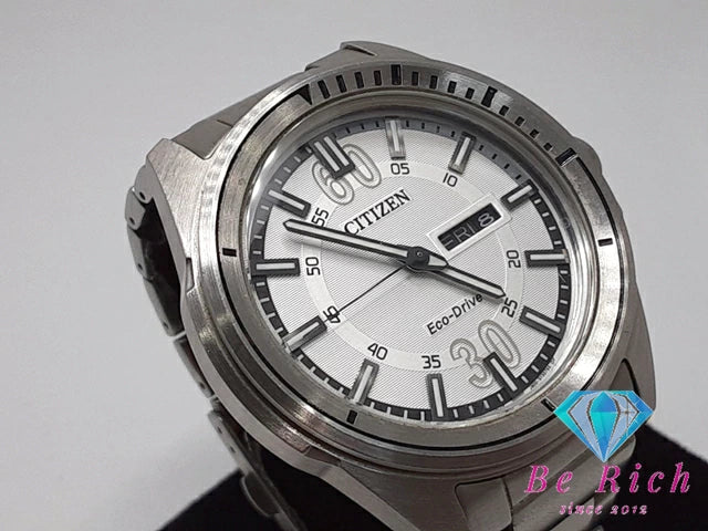 シチズン CITIZEN エコ ドライブ ソーラー メンズ 腕時計 デイデイト J800-S091322 白 ホワイト シルバー SS ブレス アナログ クォーツ QZ ウォッチ Eco-Drive  【中古】【送料無料】 ht4653