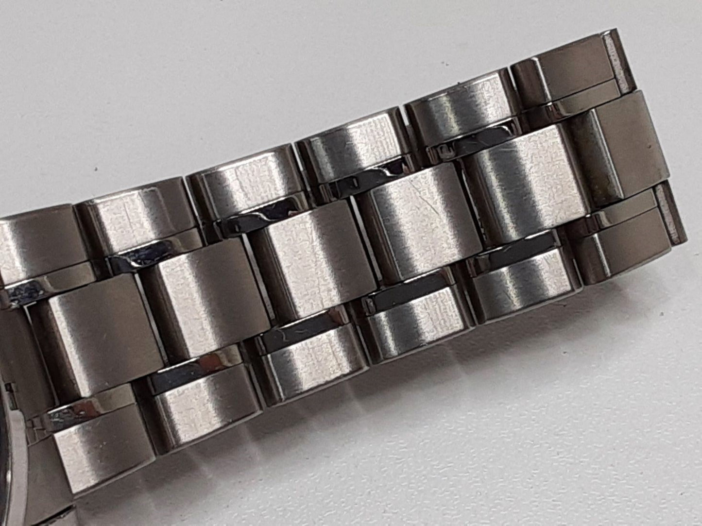 ザ シチズン The CITIZEN エコ ドライブ メンズ 腕時計 デイト AQ1020-51A A010-T018963 黒 ブラック シルバー パワーリザーブ チタニウム チタン アナログ ソーラー クォーツ QZ ウォッチ 【中古】【送料無料】 ht5009