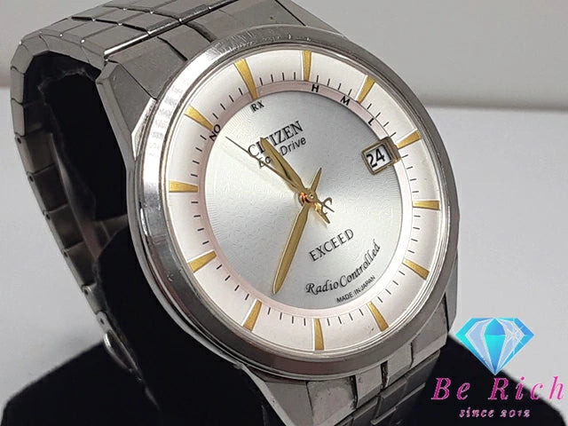 シチズン CITIZEN エクシード エコ ドライブ メンズ 腕時計 デイト H113-T009239 白 ホワイト シルバー 電波 ソーラー アナログ クォーツ QZ ウォッチ EXCEED Eco-Drive 【中古】【送料無料】 ht5058