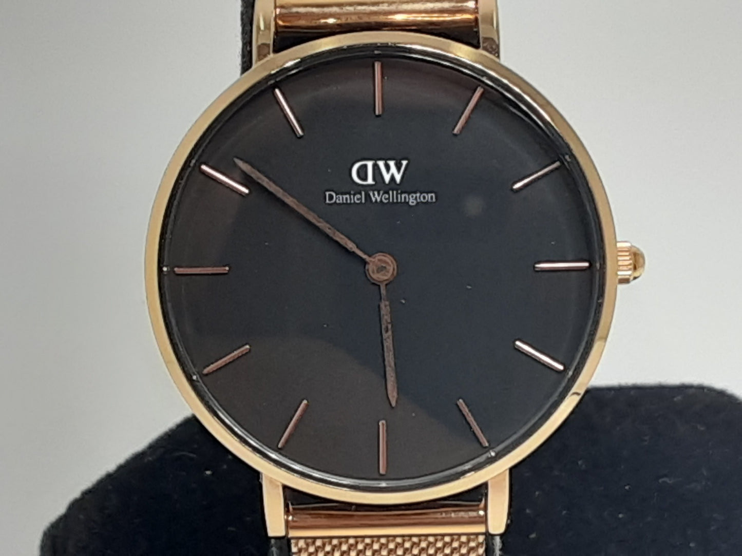 ダニエル ウェリントン Daniel Wellington クラシック B32R1 32MM レディース 腕時計 黒 ブラック ゴールド SS GP ブレス アナログ クォーツ QZ ウォッチ DW CLASSIC  【中古】【送料無料】 ht5366