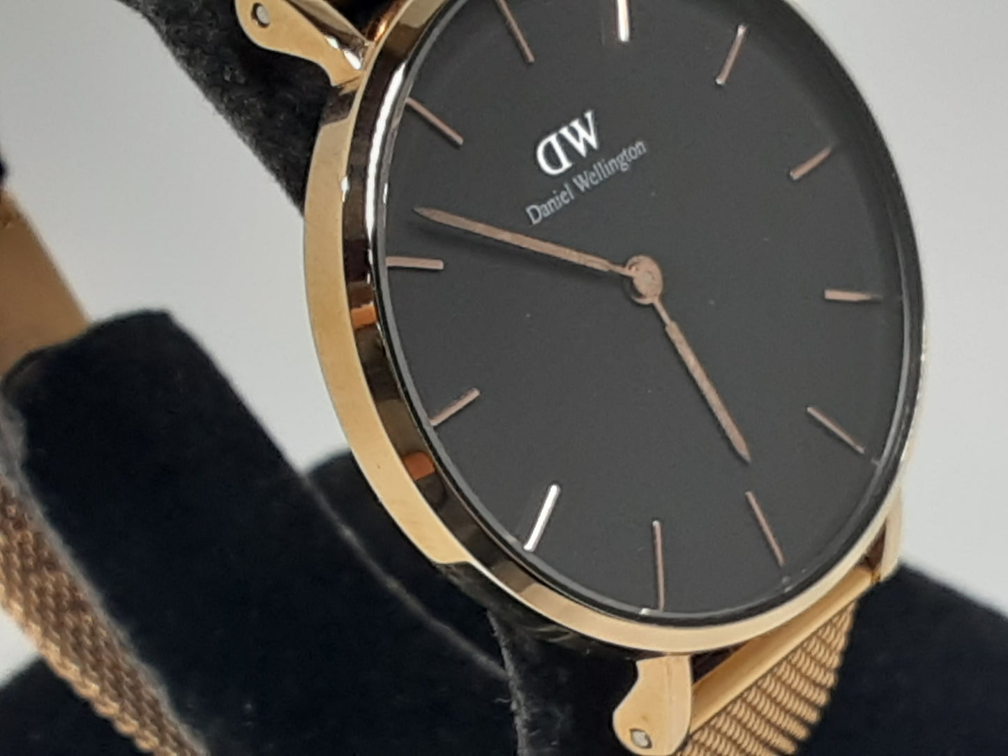 ダニエル ウェリントン Daniel Wellington クラシック B32R1 32MM レディース 腕時計 黒 ブラック ゴールド SS GP ブレス アナログ クォーツ QZ ウォッチ DW CLASSIC  【中古】【送料無料】 ht5366
