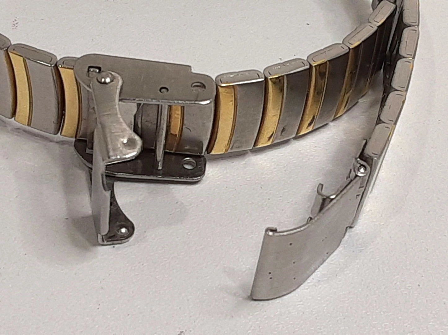 シャルル ホーゲル Charles Vogele レディース 腕時計 CV-7530 ブラック 黒 シルバー ゴールド SS ブレス アナログ クォーツ QZ ウォッチ  【中古】【送料無料】 ht5370