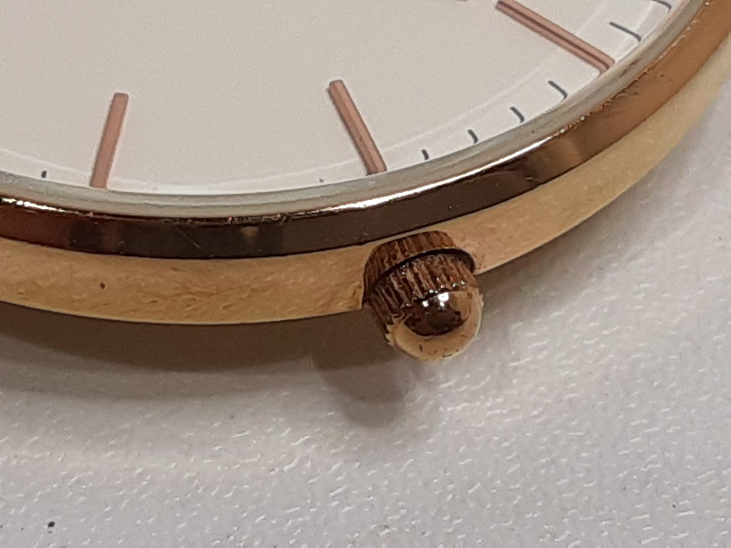 ダニエル ウェリントン Daniel Wellington クラシック 36MM 腕時計 B36R9 白 ホワイト 茶 ブラウン SS レザー ブレス アナログ クォーツ QZ ウォッチ DW CLASSIC 【中古】【送料無料】 ht5373