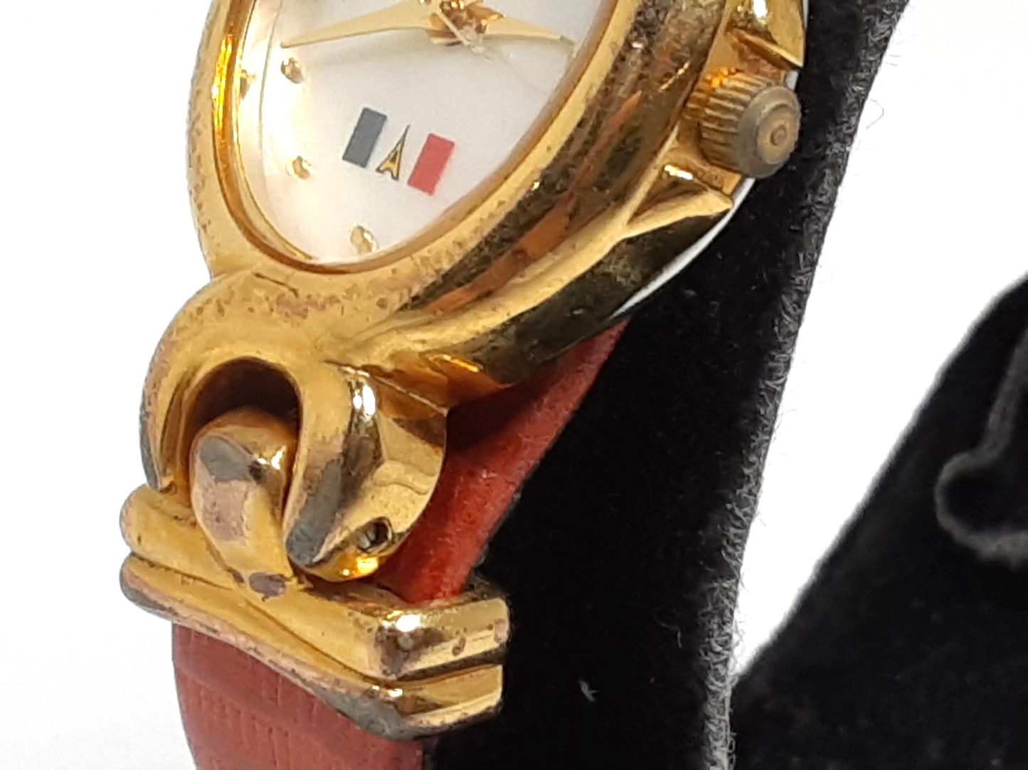 ラトゥールエッフェル LA TOUR EIFFEL レディース 腕時計 TE-1016 オーバル ホワイト 白 レッド 赤 SS レザー ブレス アナログ クォーツ QZ ウォッチ  【中古】【送料無料】 ht5378