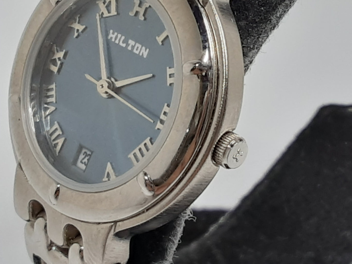 ヒルトン HILTON レディース 腕時計 デイト HQ0537 ラウンド 青 ブルー シルバー SS ブレス アナログ クォーツ QZ ウォッチ  【中古】【送料無料】 ht5392