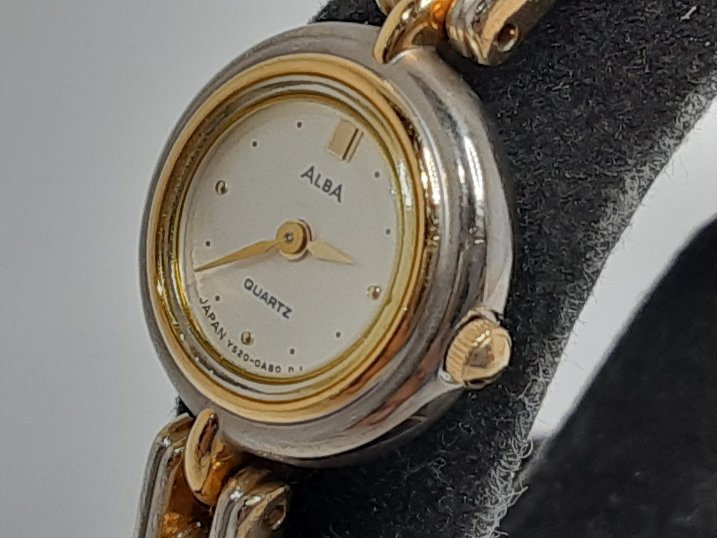 セイコー SEIKO アルバ レディース 腕時計 Y520-0A20 白 ホワイト シルバー ゴールド SS GP ブレス アナログ クォーツ QZ  ウォッチ ALBA 【中古】【送料無料】ht5409