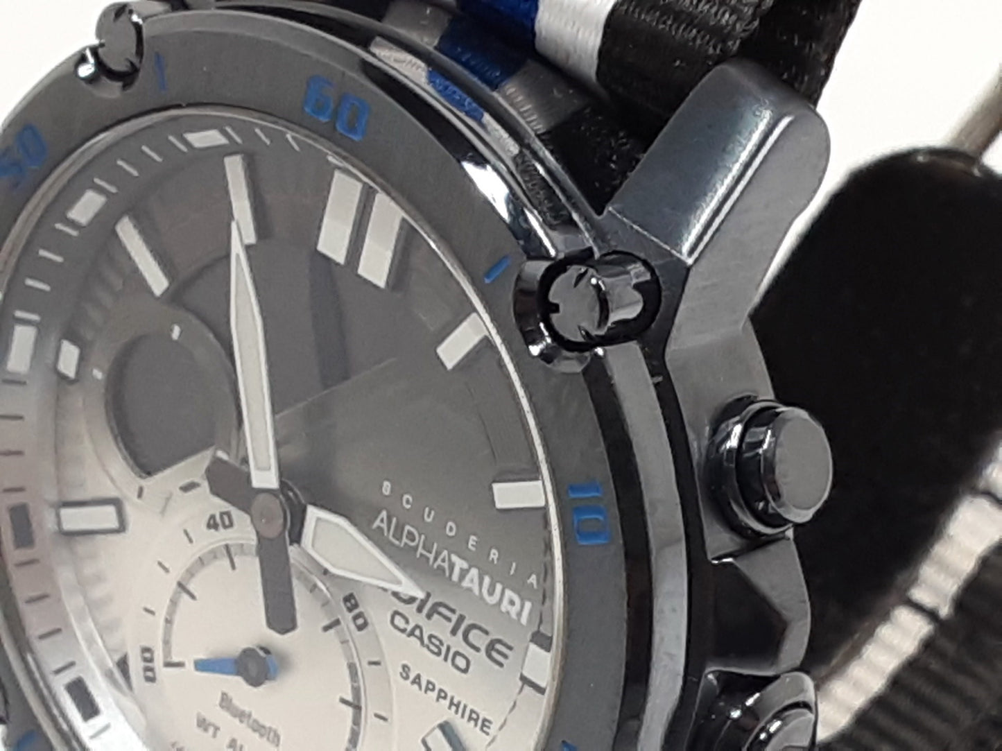 美品 カシオ CASIO エディフィス スクーデリア アルファタウリ メンズ 腕時計 ECB-20AT-2AJR 黒 ブラック シルバー ネイビー 紺 SS レザー ブレス モバイルリンク アナログ デジタル クォーツ QZ ウォッチ  【中古】【送料無料】 ht5431
