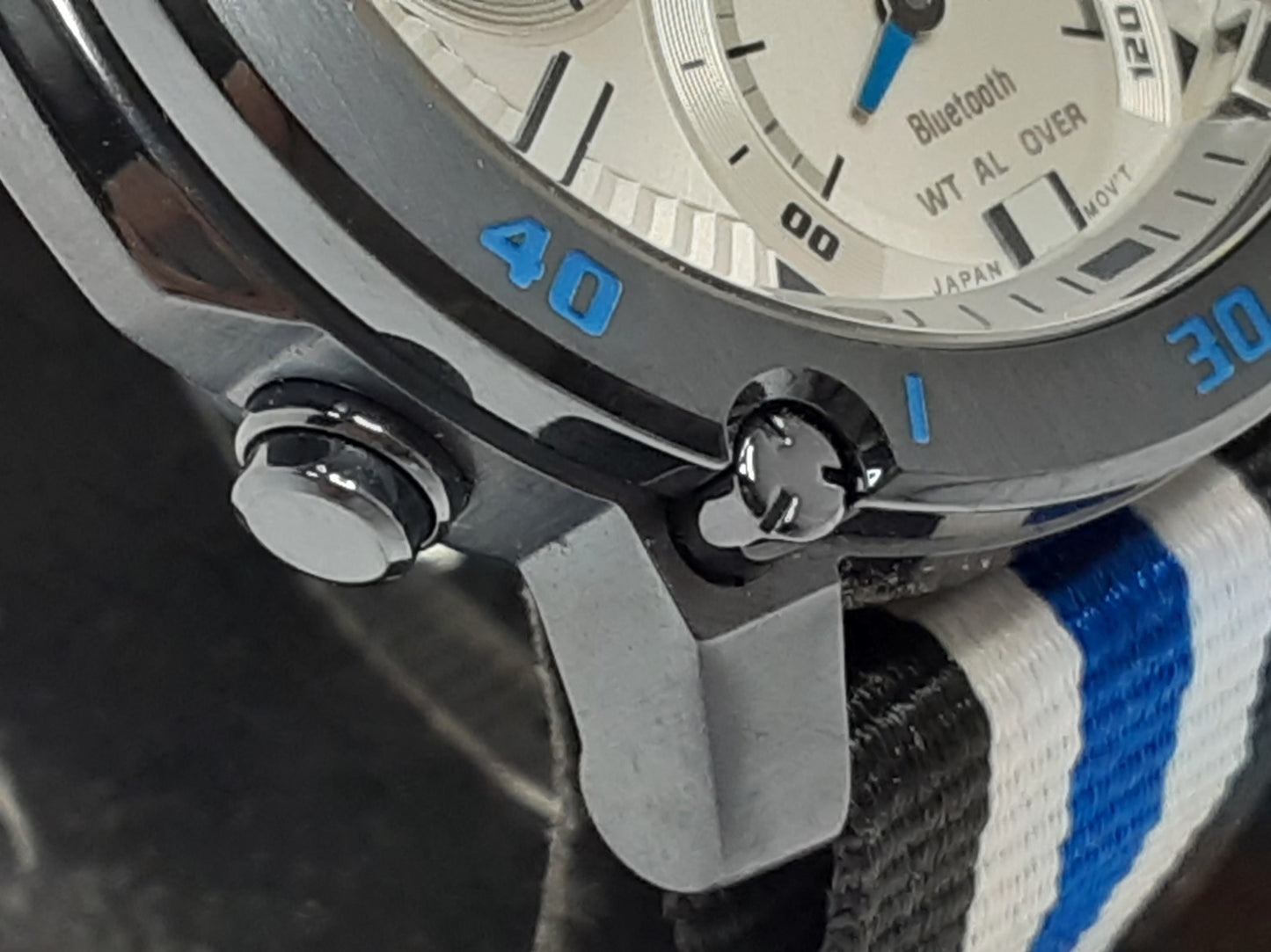 美品 カシオ CASIO エディフィス スクーデリア アルファタウリ メンズ 腕時計 ECB-20AT-2AJR 黒 ブラック シルバー ネイビー 紺 SS レザー ブレス モバイルリンク アナログ デジタル クォーツ QZ ウォッチ  【中古】【送料無料】 ht5431