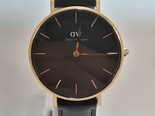 ダニエル ウェリントン Daniel Wellington クラシック ペティート シェフィールド 32MM レディース 腕時計 DW00100168 黒 ブラック SS レザー アナログ クォーツ QZ ウォッチ DW CLASSIC SHEFFIELD Petite BLACK 【中古】【送料無料】 ht5464