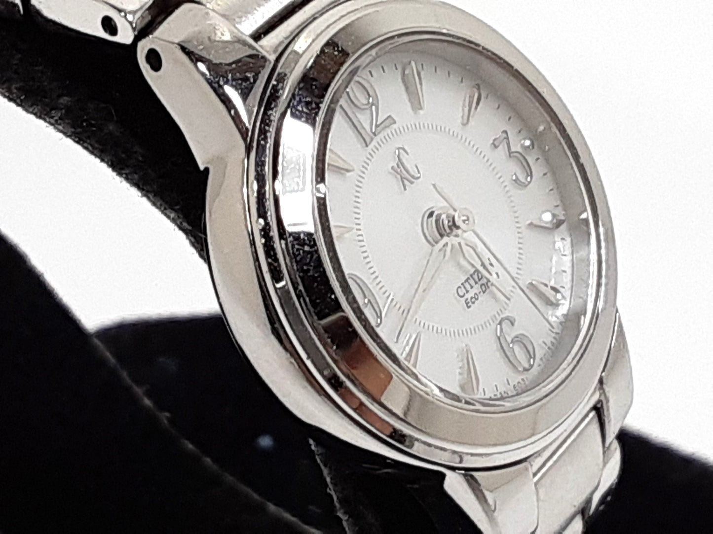 シチズン CITIZEN クロスシー XC エコ ドライブ レディース 腕時計 E031-T009930 シルバー SS ブレス ソーラー アナログ クォーツ QZ ウォッチ 【中古】【送料無料】 ht5482