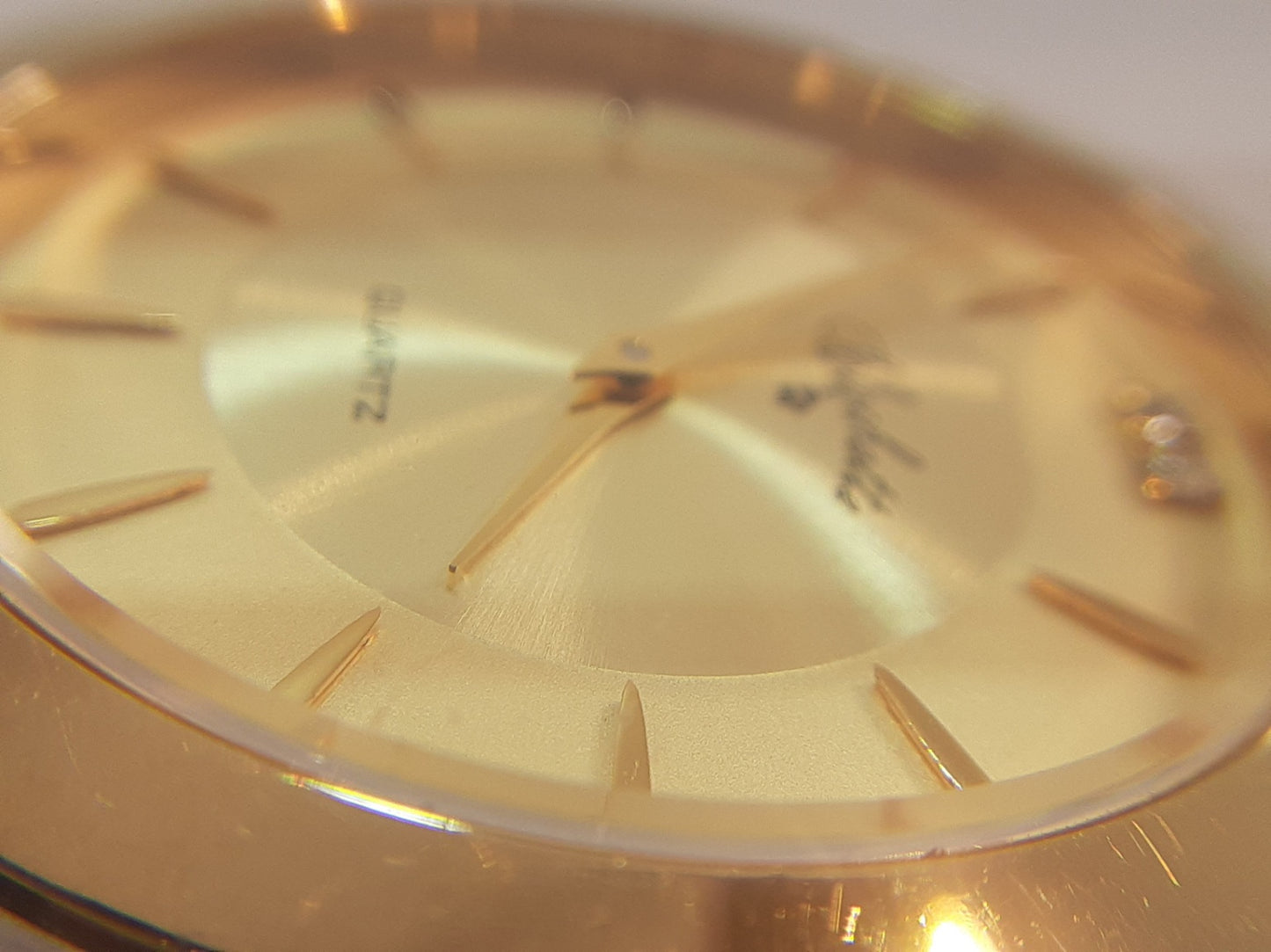 クロシェット Clochette ユニセックス ボーイズ 腕時計 OCM-047 ゴールド シルバー SS ブレス アナログ クォーツ QZ ウォッチ メンズ レディース 【中古】【送料無料】 ht5525