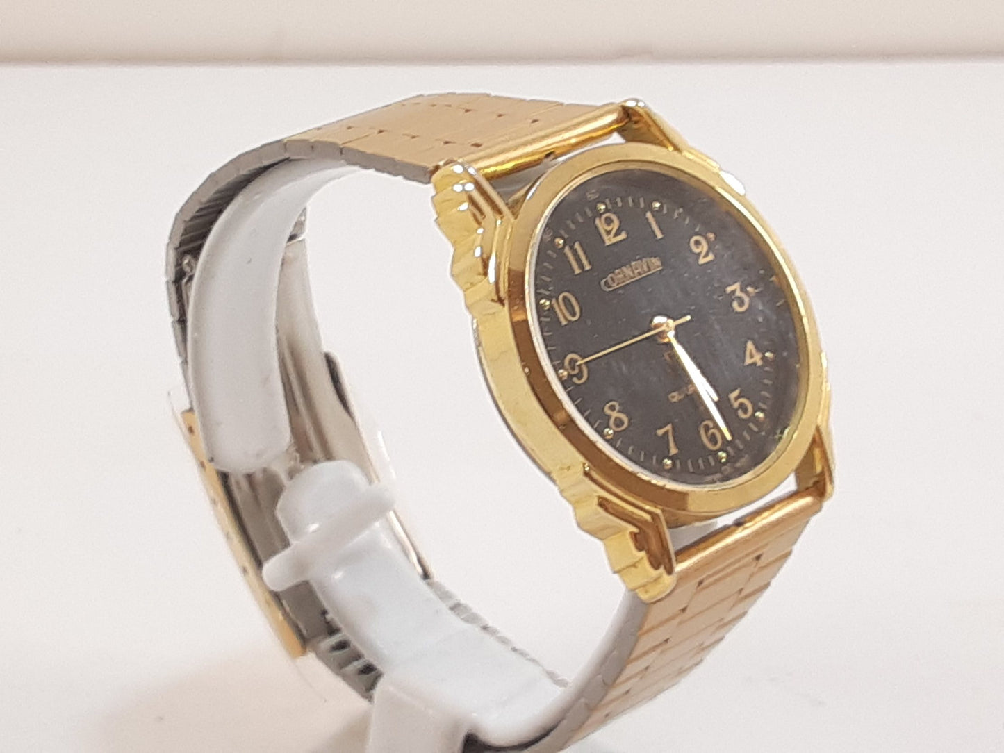 コルナビン CORNAVIN ユニセックス 腕時計 黒 ブラック ゴールド SS GP ブレス アナログ クォーツ QZ ウォッチ ボーイズ メンズ レディース 【中古】【送料無料】 ht5528