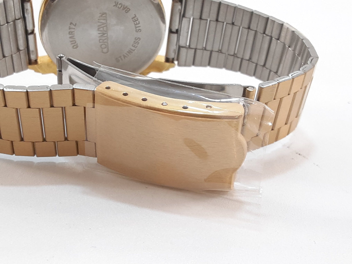 コルナビン CORNAVIN ユニセックス 腕時計 黒 ブラック ゴールド SS GP ブレス アナログ クォーツ QZ ウォッチ ボーイズ メンズ レディース 【中古】【送料無料】 ht5528