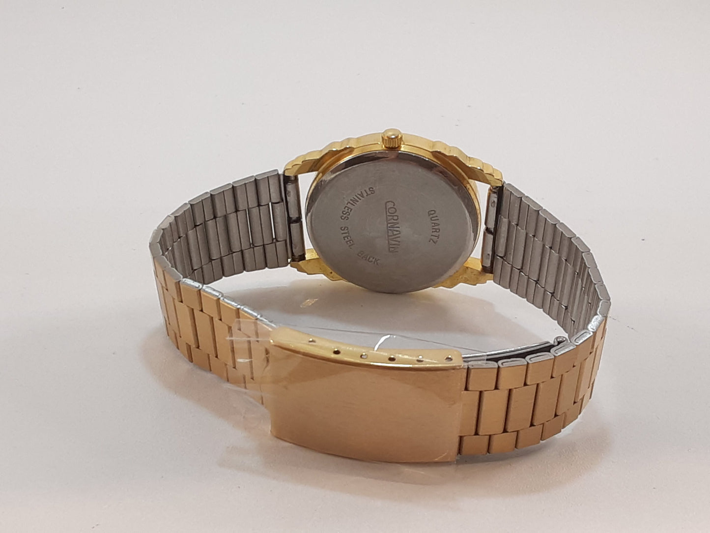 コルナビン CORNAVIN ユニセックス 腕時計 黒 ブラック ゴールド SS GP ブレス アナログ クォーツ QZ ウォッチ ボーイズ メンズ レディース 【中古】【送料無料】 ht5528