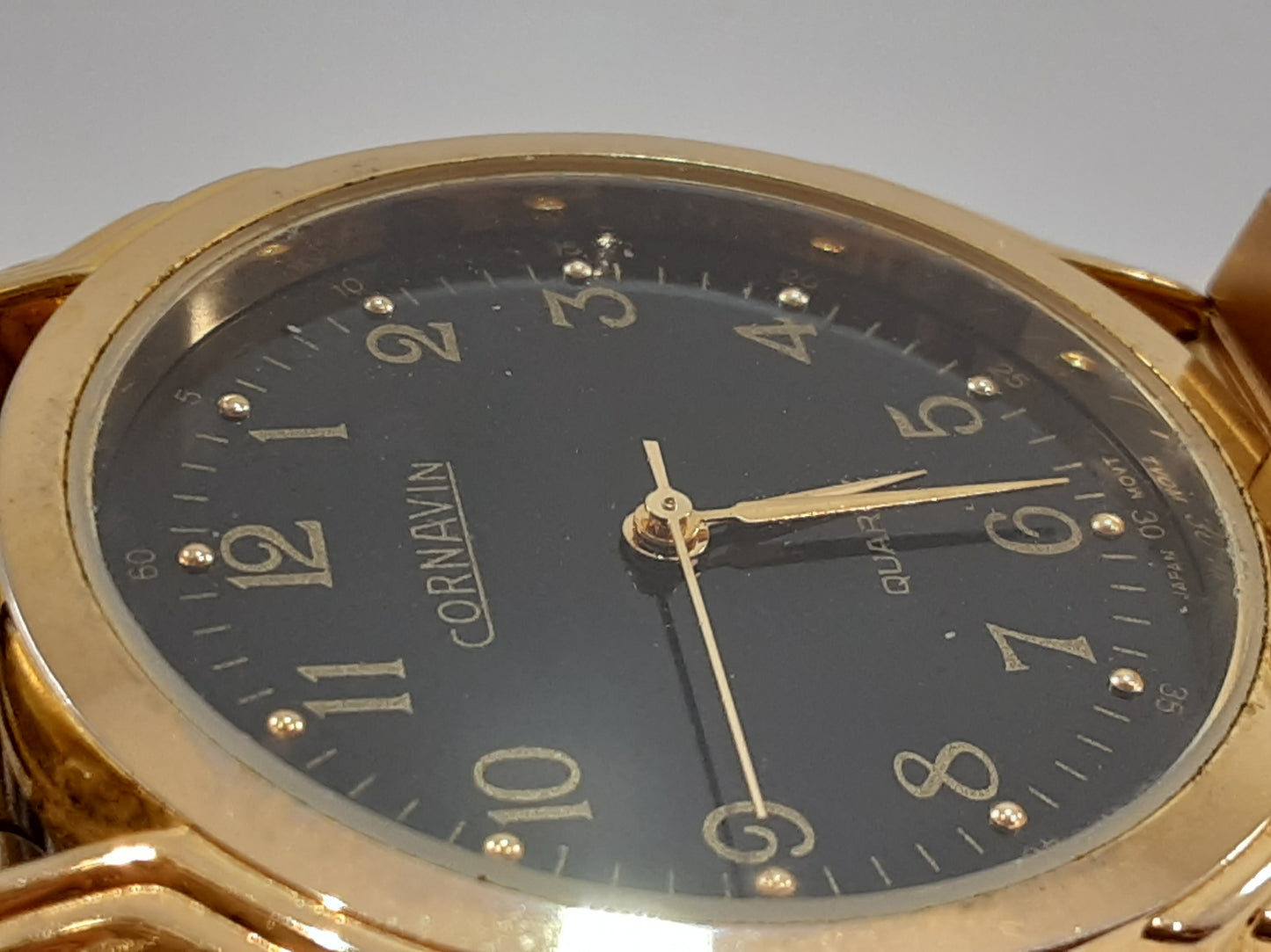 コルナビン CORNAVIN ユニセックス 腕時計 黒 ブラック ゴールド SS GP ブレス アナログ クォーツ QZ ウォッチ ボーイズ メンズ レディース 【中古】【送料無料】 ht5528