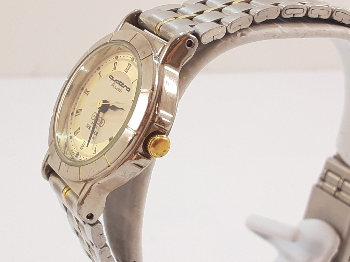 アウディ Audi クアトロ レディース 腕時計 L-02 アイボリー ゴールド シルバー SS ブレス アナログ クォーツ QZ ウォッチ QUATTRO 【中古】【送料無料】 ht5530