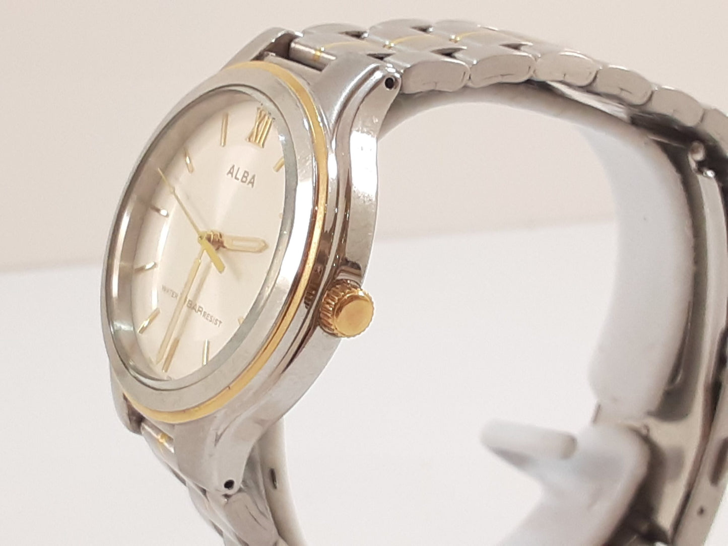 セイコー SEIKO アルバ ALBA ユニセックス ボーイズ 腕時計 V501-0DY0 ラウンド シルバー ゴールド SS GP ブレス アナログ クオーツ QZ ウォッチ メンズ レディース 【中古】【送料無料】 ht5540