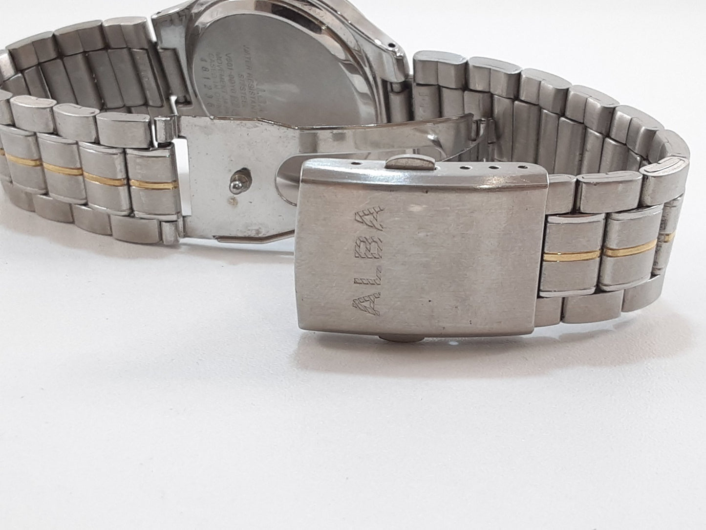 セイコー SEIKO アルバ ALBA ユニセックス ボーイズ 腕時計 V501-0DY0 ラウンド シルバー ゴールド SS GP ブレス アナログ クオーツ QZ ウォッチ メンズ レディース 【中古】【送料無料】 ht5540