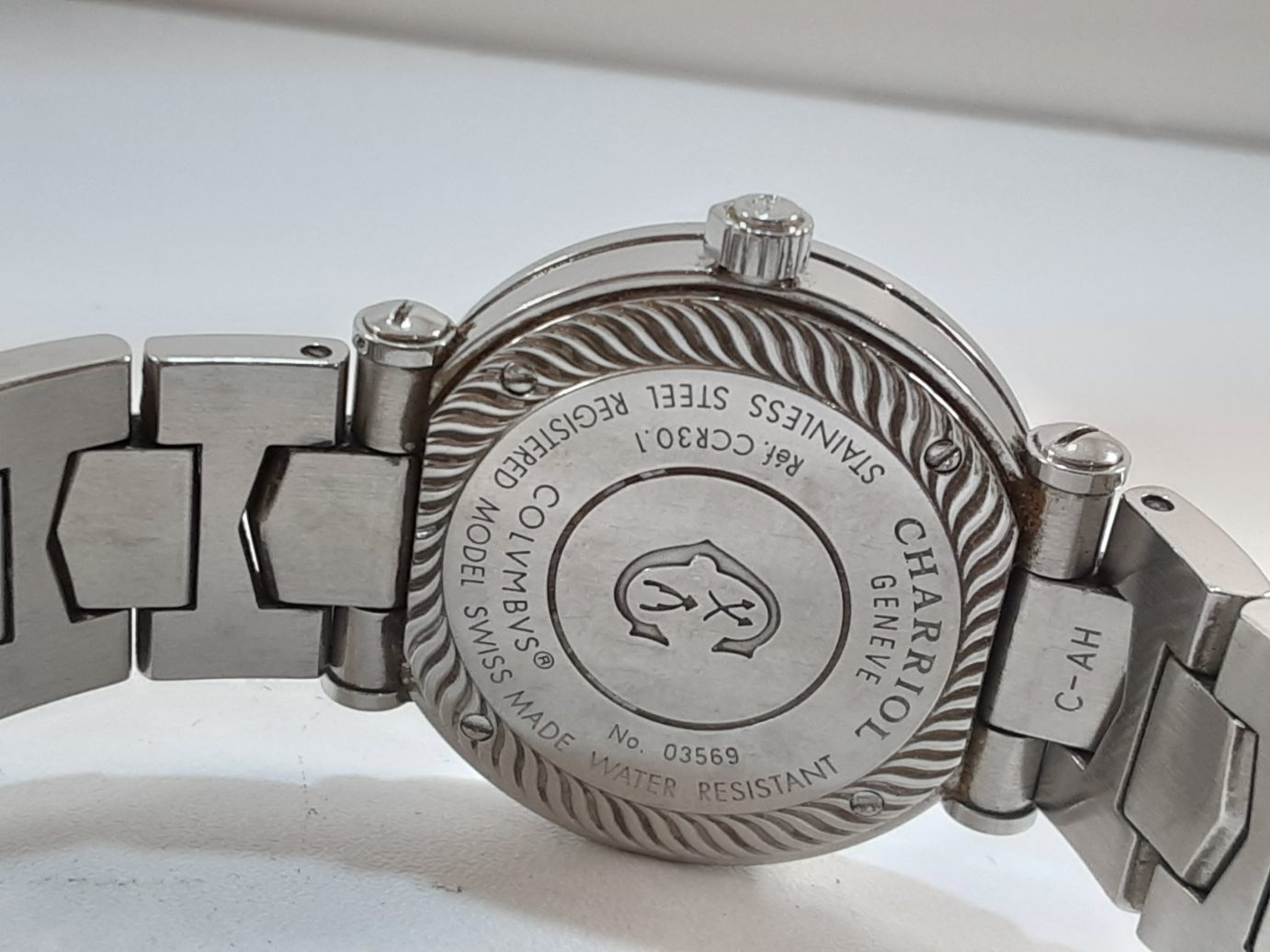 シャリオール CHARRIOL コロンブス 8P ダイヤ レディース 腕時計 デイト CCR30.1 ラウンド ピンク シェル シルバー SS ブレス アナログ クォーツ QZ ウォッチ COLVMBUS  【中古】【送料無料】 ht5554