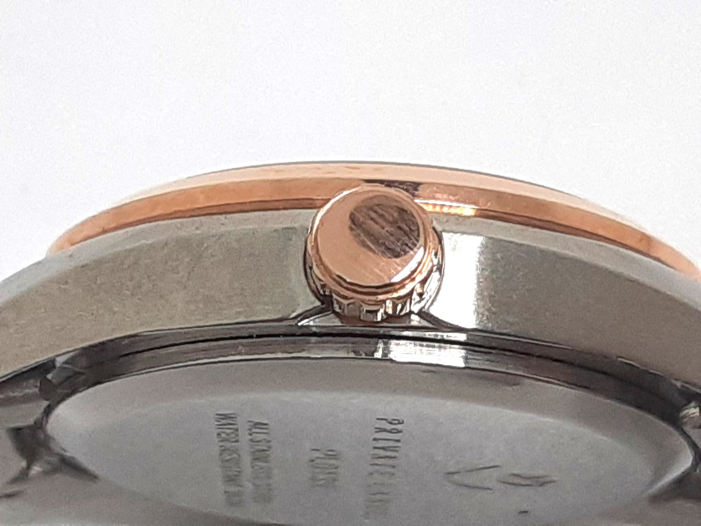 プライベート レーベル Private Label レディース 腕時計 デイト PL0139 白 ホワイト シェル ピンク ゴールド シルバー SS GP ブレス アナログ クォーツ QZ ウォッチ 【中古】【送料無料】ht5561