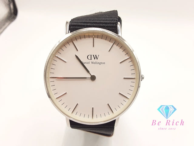ダニエル ウェリントン Daniel Wellington クラシック 36MM 腕時計 B36R8 白 ホワイト ブラック 黒 SS ナイロン NATO ブレス アナログ クォーツ QZ ウォッチ DW メンズ レディース 【中古】【送料無料】 ht6150