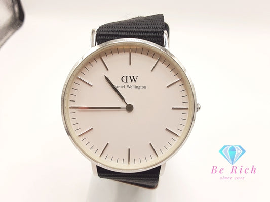 ダニエル ウェリントン Daniel Wellington クラシック 36MM 腕時計 B36R8 白 ホワイト ブラック 黒 SS ナイロン NATO ブレス アナログ クォーツ QZ ウォッチ DW メンズ レディース 【中古】【送料無料】 ht6150