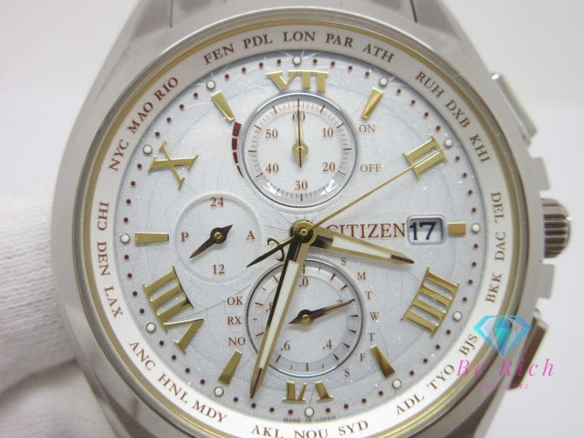 シチズン CITIZEN アテッサ エコ ドライブ メンズ 腕時計 デイデイト H800-T024734 シルバー チタニウム チタン ブレス アナログ クォーツ QZ ウォッチ 電波 ソーラー Eco-Drive ATTESA    【中古】【送料無料】 ht6545