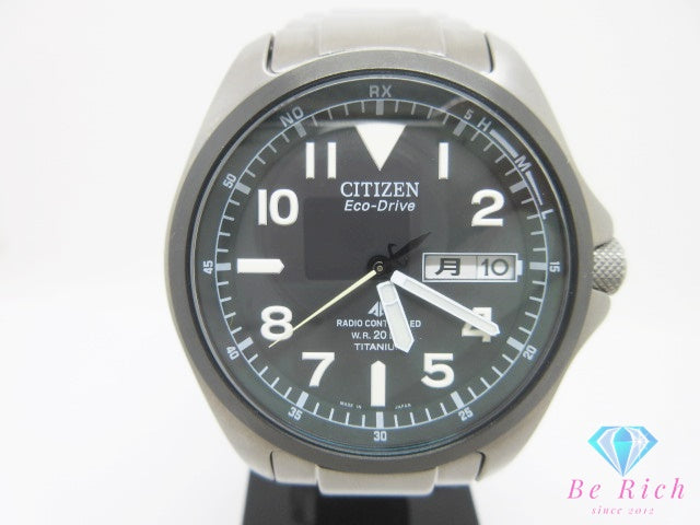 美品 シチズン CITIZEN プロマスター ランド エコ ドライブ 電波時計 PMD56-2952 メンズ 腕時計 デイデイト 黒 ブラック シルバー チタン ソーラー アナログ クォーツ QZ ウォッチ PROMASTER LAND Eco-Drive 【中古】【送料無料】 ht6778