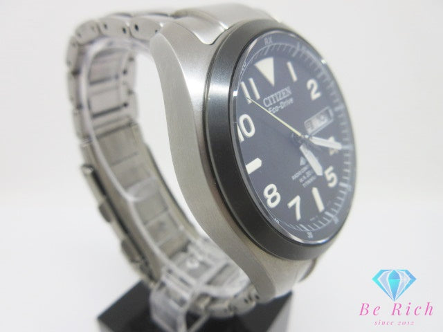 美品 シチズン CITIZEN プロマスター ランド エコ ドライブ 電波時計 PMD56-2952 メンズ 腕時計 デイデイト 黒 ブラック シルバー チタン ソーラー アナログ クォーツ QZ ウォッチ PROMASTER LAND Eco-Drive 【中古】【送料無料】 ht6778