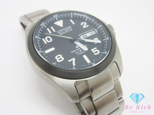 美品 シチズン CITIZEN プロマスター ランド エコ ドライブ 電波時計 PMD56-2952 メンズ 腕時計 デイデイト 黒 ブラック シルバー チタン ソーラー アナログ クォーツ QZ ウォッチ PROMASTER LAND Eco-Drive 【中古】【送料無料】 ht6778