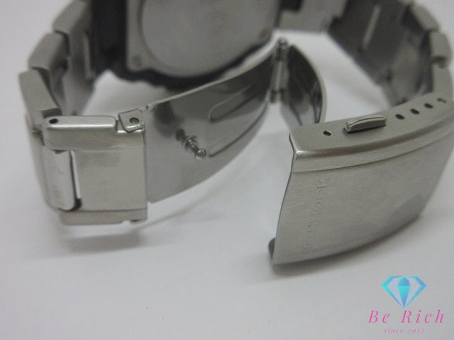 カシオ CASIO G-SHOCK G-STEEL タフ ソーラー メンズ 腕時計 GST-W110D-7JAF 白 ホワイト系 SS ブレス クォーツ QZ ウォッチ G-スティール ジーショック Gショック  【中古】【送料無料】ht7028