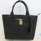 マイケルコース MICHAEL KORS ハンドバッグ トラベラー ミディアム ジップ トートバッグ 35F7GHXT2L 001 ブラック 黒 レザー MK ロゴ ショルダーバッグ 鞄  【中古】【送料無料】 sh1783
